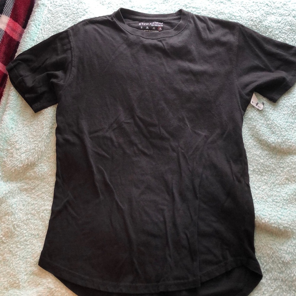 XL black shirt
